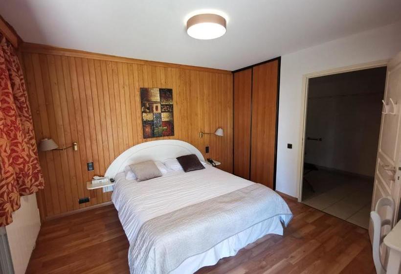 Отель Auberge Saint Jean