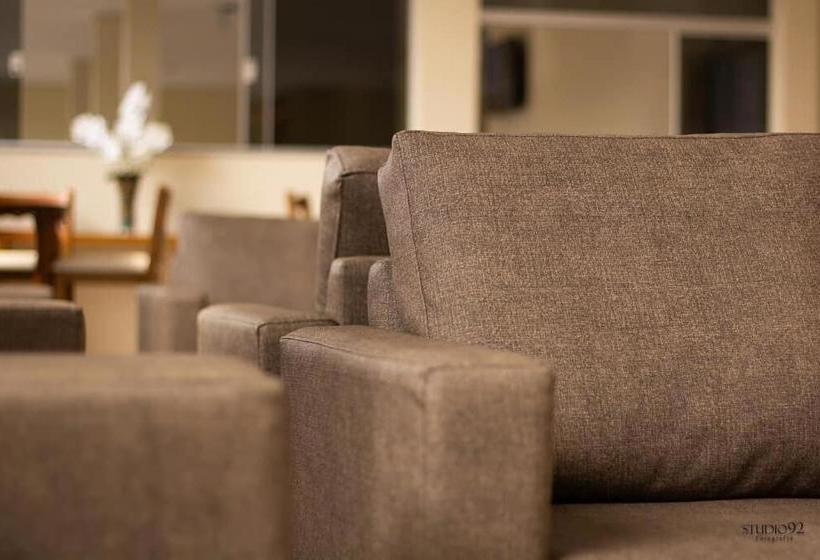 فندق Campos Altos Palace