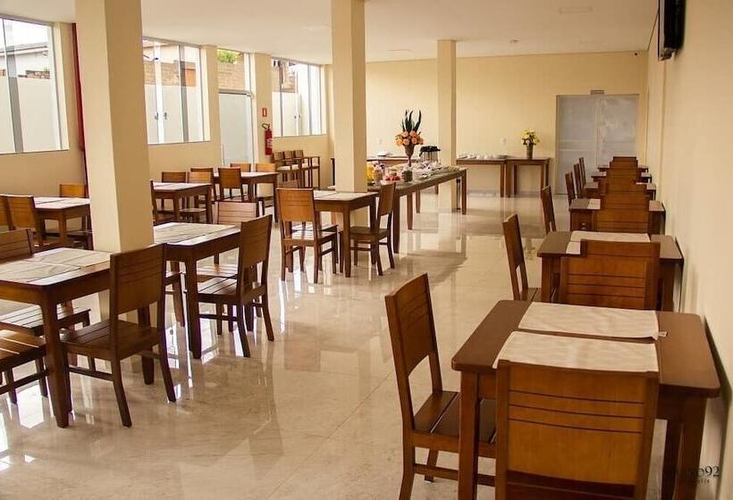 فندق Campos Altos Palace