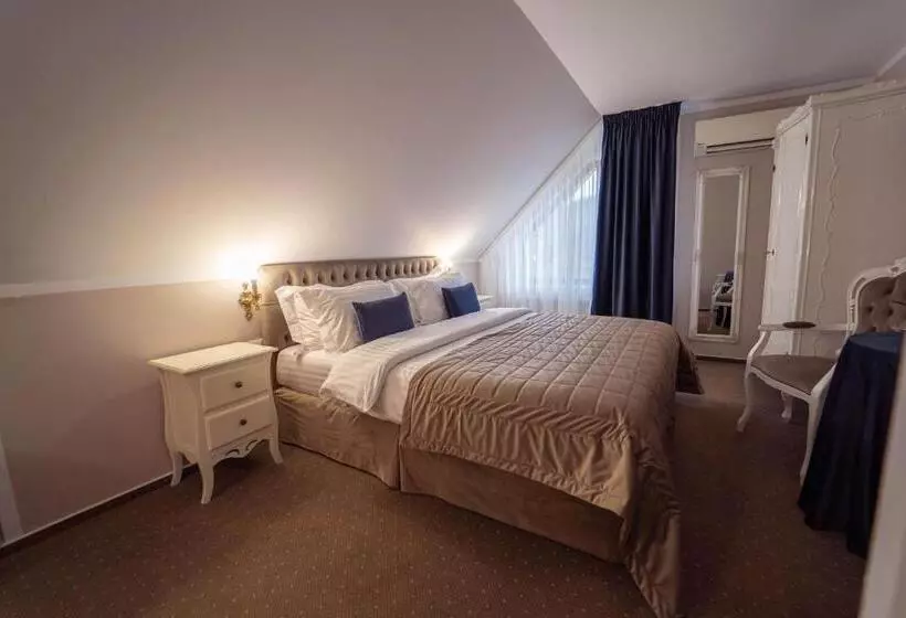 Hotelli Gradinile Romane