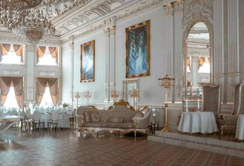 ホテル Grand Aristocrate