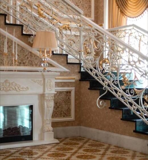 Отель Grand Aristocrate