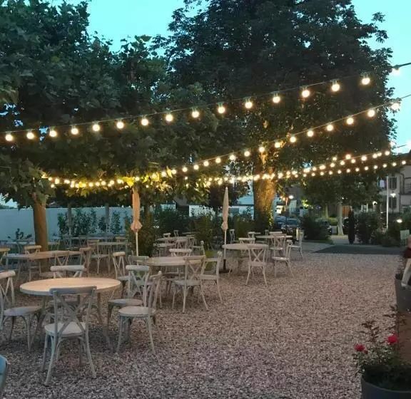 Hotelli L’auberge De Mézières