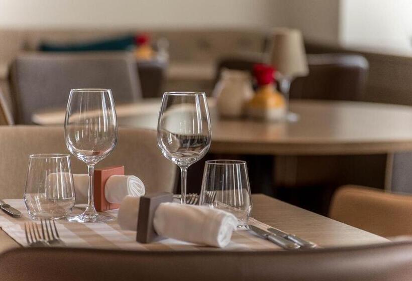 ホテル L’auberge De Mézières