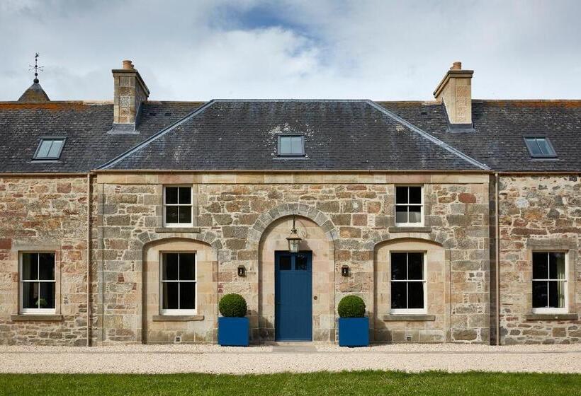 בית מלון כפרי Newhall Mains