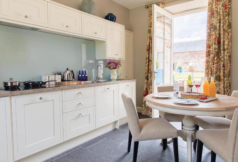 בית מלון כפרי Newhall Mains