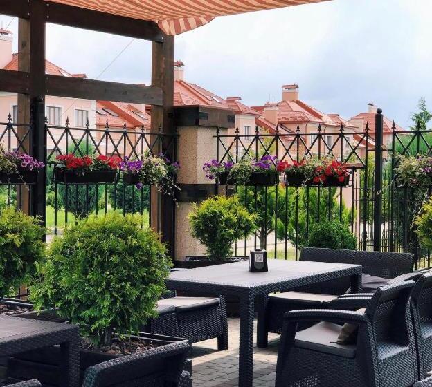 בית מלון כפרי Shato