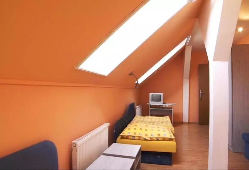 Hotelli Villa Romaine