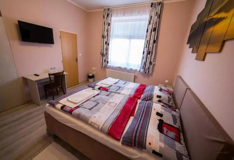 Hotelli Villa Romaine