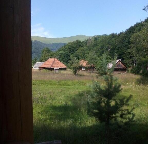 汽车旅馆  Cottage лісовий