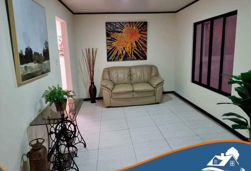 پانسیون Casa Colima