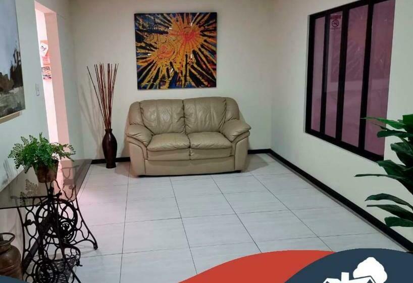 پانسیون Casa Colima