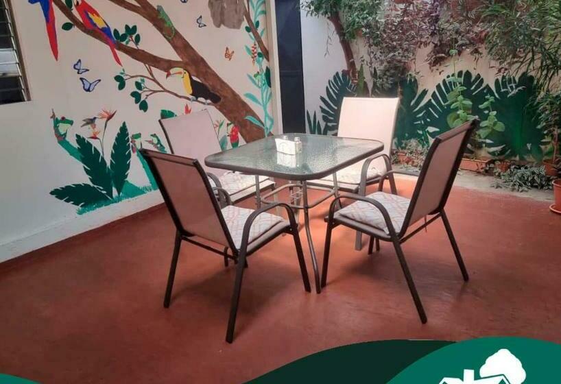 پانسیون Casa Colima