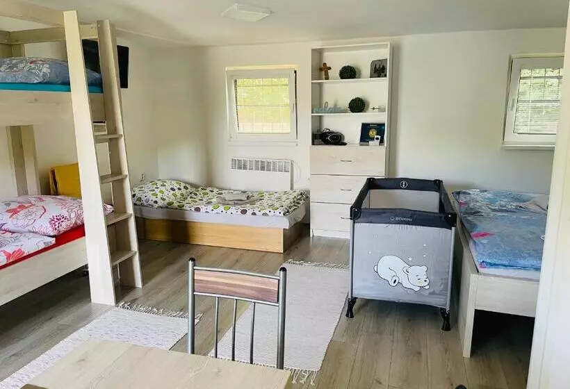 Majatalo Chatka Na Hranici čirč