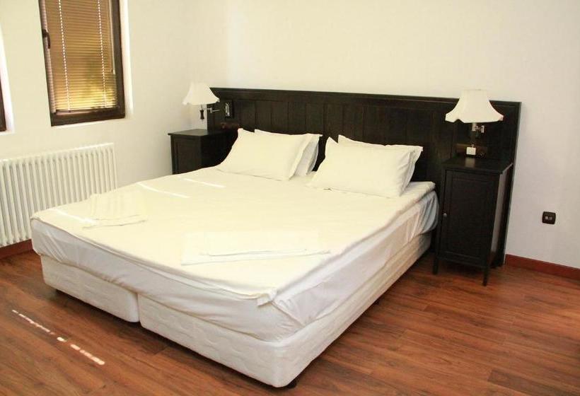 بنسيون Luxury Monevski Guest House