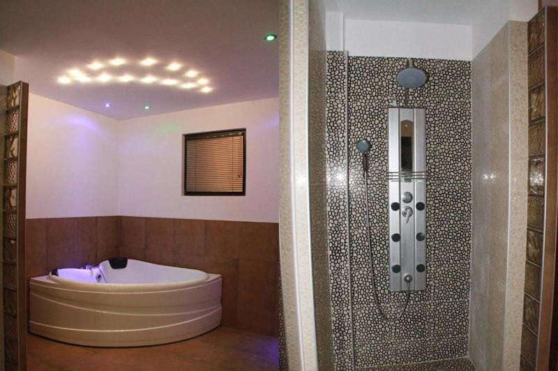 بنسيون Luxury Monevski Guest House