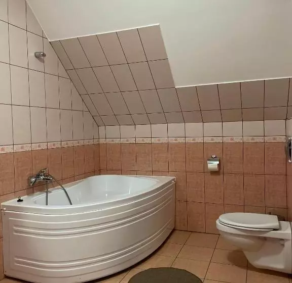 Lomakeskus Valea Salbatica