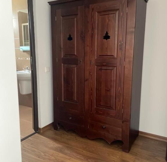 리조트 Valea Salbatica