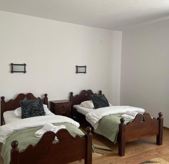 리조트 Valea Salbatica