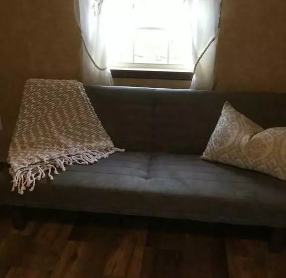 Retkeilymaja Kickapoo Shores Waterfront Cottages