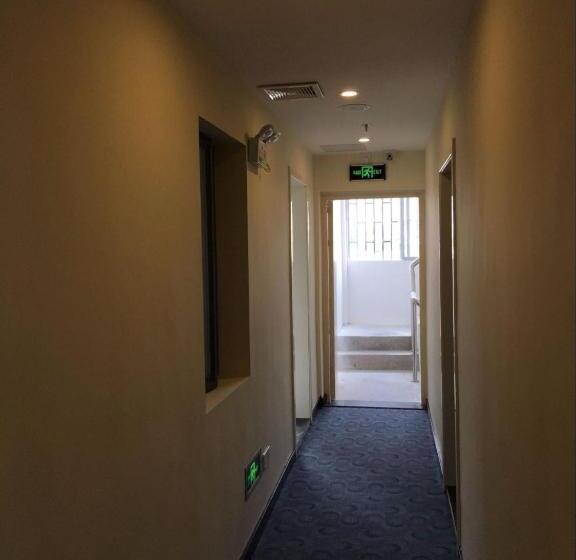 בית מלון כפרי 7days Inn Tongren Jiangkou Fanjing Mountain National Park Branch