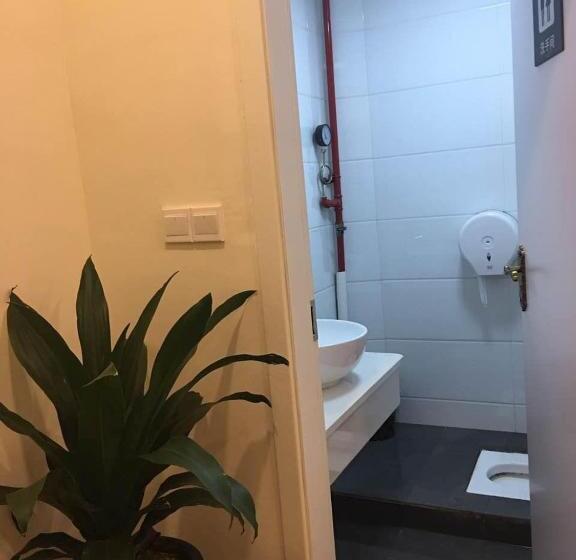 בית מלון כפרי 7days Inn Tongren Jiangkou Fanjing Mountain National Park Branch