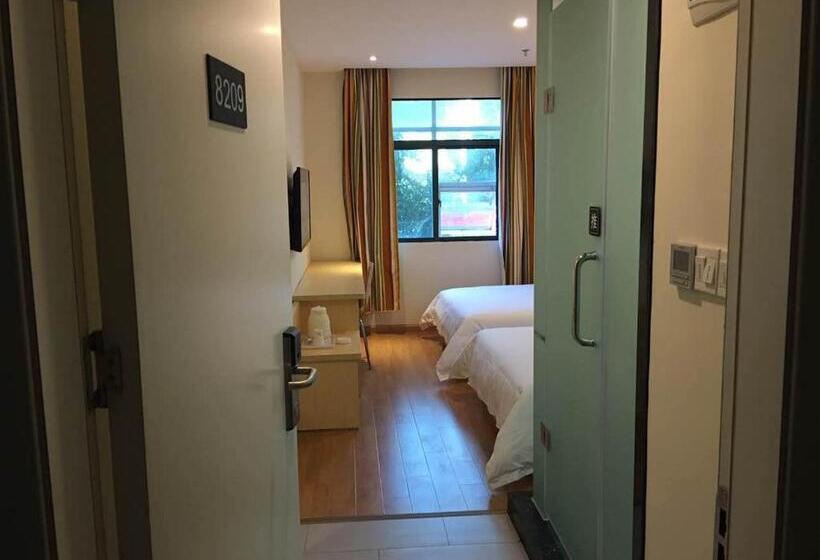 בית מלון כפרי 7days Inn Tongren Jiangkou Fanjing Mountain National Park Branch