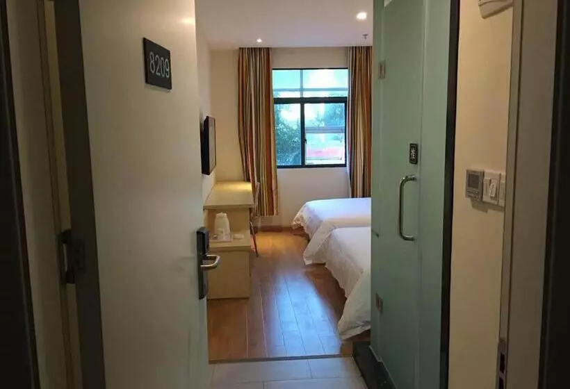 ホテル 7days Inn Tongren Jiangkou Fanjing Mountain National Park Branch