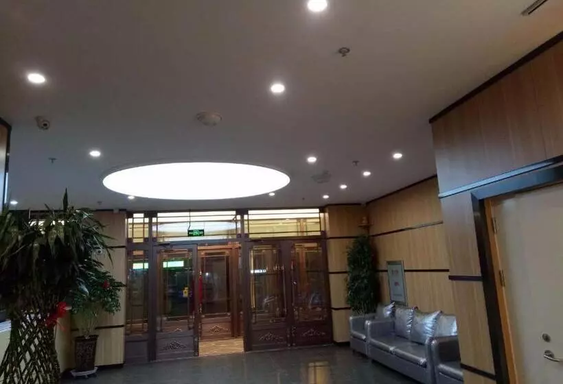 ホテル 7days Premium Heihe Nenjiang County Keyun Station Branch