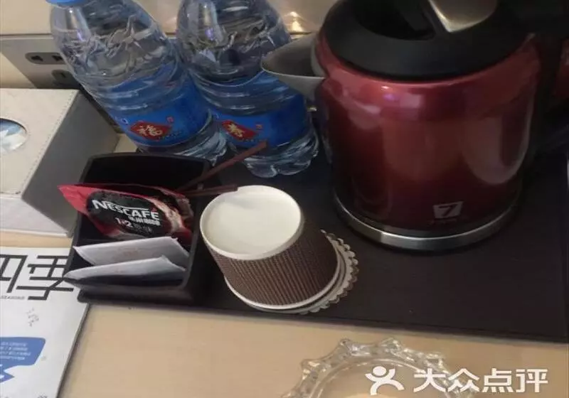 ホテル 7days Premium Heihe Nenjiang County Keyun Station Branch