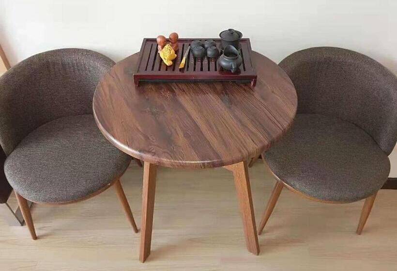 ホテル 7days Premium Heihe Nenjiang County Keyun Station Branch