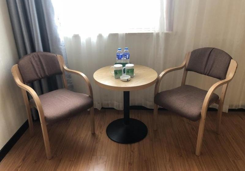 酒店 Greentree Alliance  Yangzhou Baoying County Huaijiang Avenue East Taishan Road