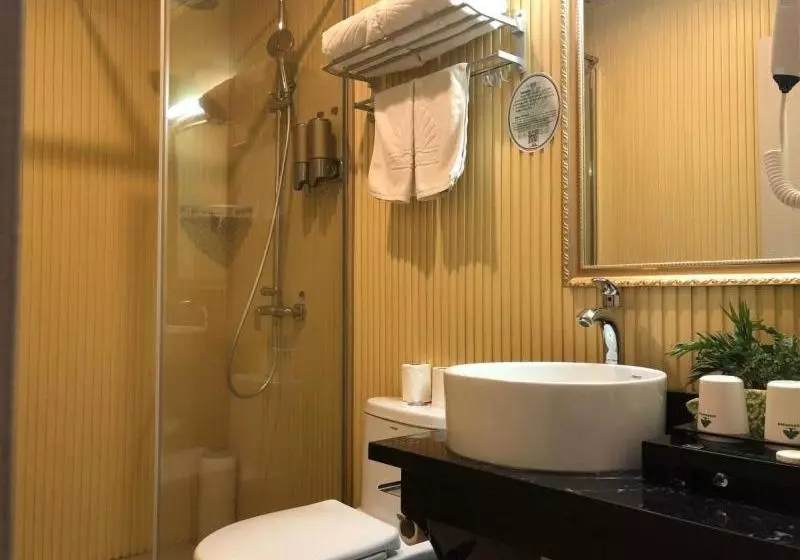 Hotelli Greentree Alliance  Yangzhou Baoying County Huaijiang Avenue East Taishan Road