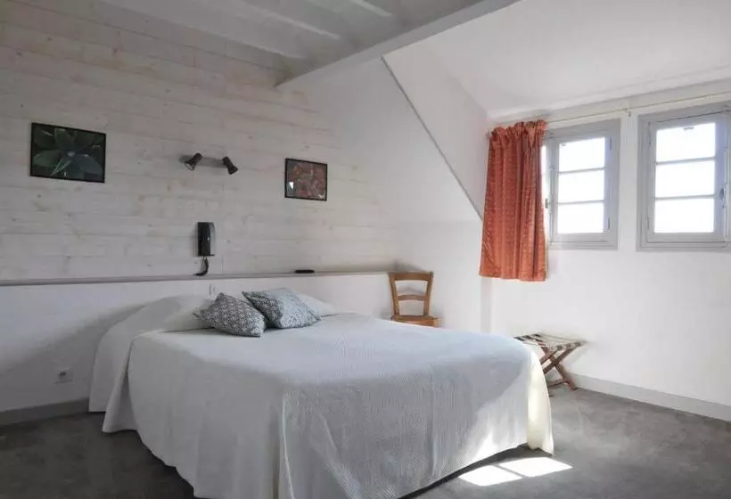 ホテル Le Relais St Jacques