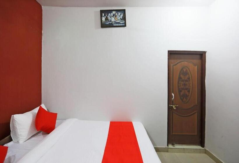 בית מלון כפרי Oyo 63063 Yadav And Restaurant