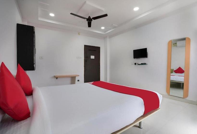 בית מלון כפרי Oyo 70071 Sri Raghavendra Lodge