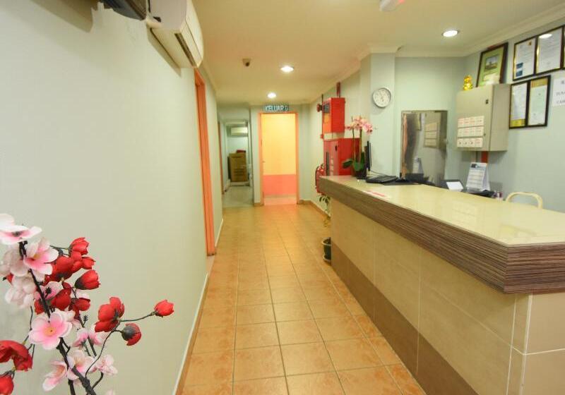 בית מלון כפרי Highway Inn