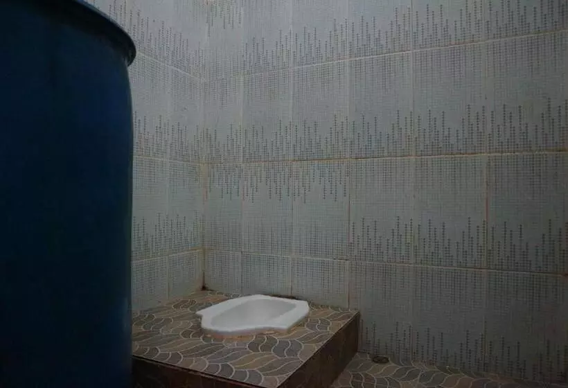 ホテル Oyo Life 2670 Aline Kost