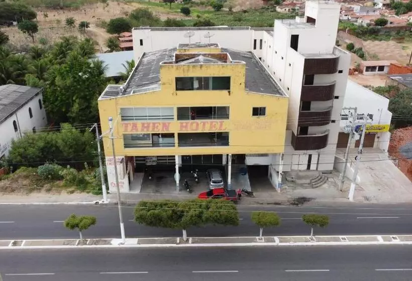 Hotelli Tahen