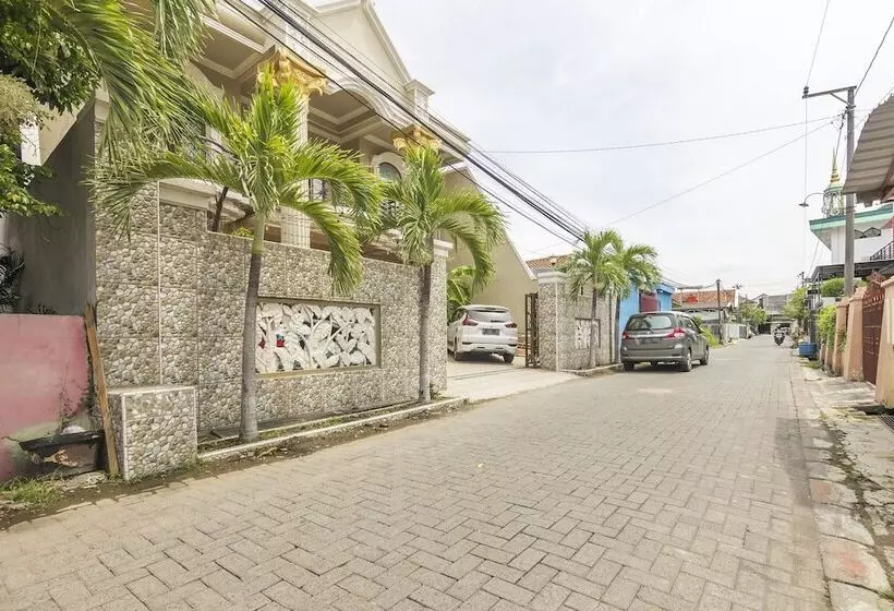 ペンション Koolkost Syariah Near Rsjd Amino Semarang