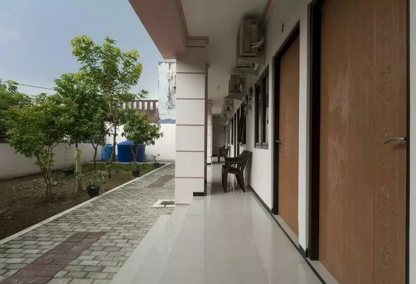 Majatalo Koolkost Syariah Near Upn Veteran