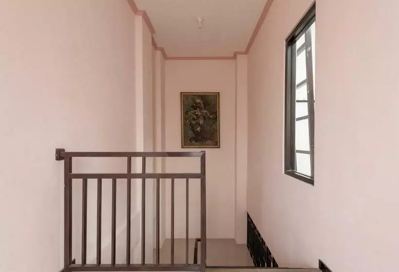 Majatalo Koolkost Syariah Near Upn Veteran