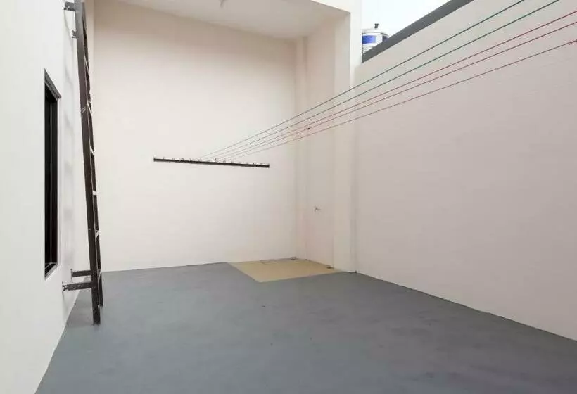 Majatalo Koolkost Syariah Near Upn Veteran