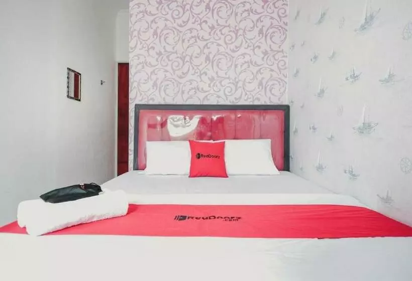 ペンション Reddoorz Near Nagoya Hill Batam 4