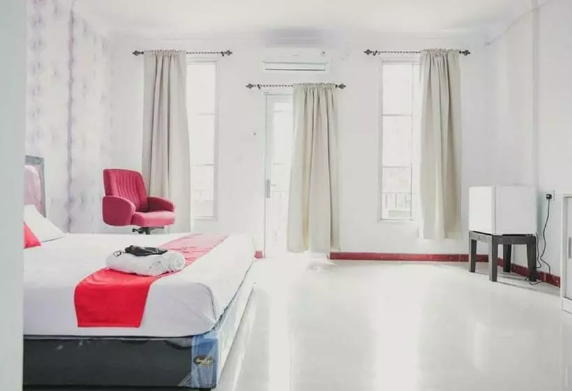 ペンション Reddoorz Near Nagoya Hill Batam 4