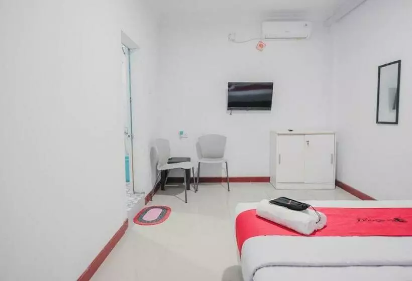 ペンション Reddoorz Near Nagoya Hill Batam 4
