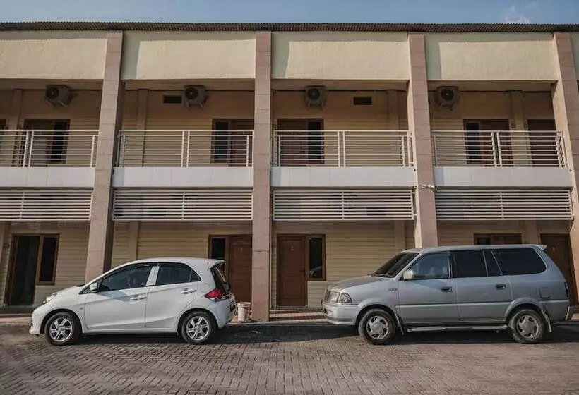 ペンション Reddoorz Near Rs Imanuel Lampung