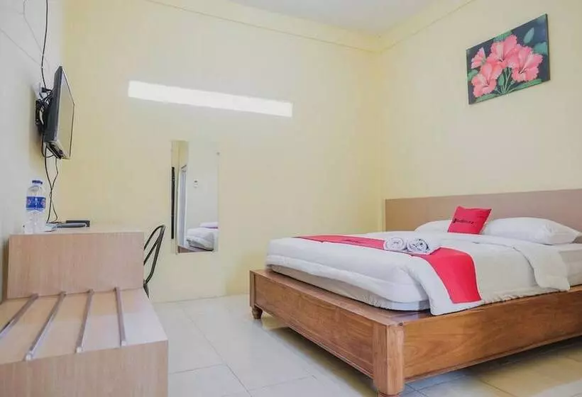 ペンション Reddoorz Near Rs Imanuel Lampung
