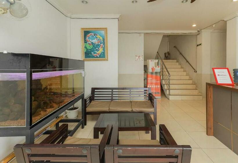 펜션 Reddoorz Near T1 Juanda Airport