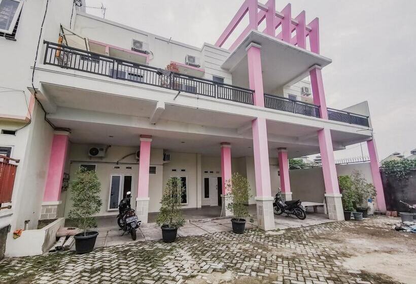 פנסיון Reddoorz Near Universitas Lampung 2